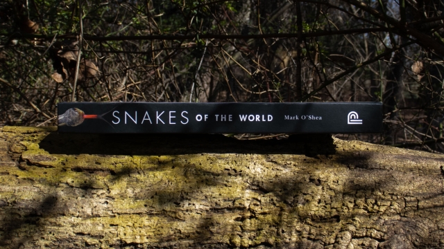 Snakes of the World - spine