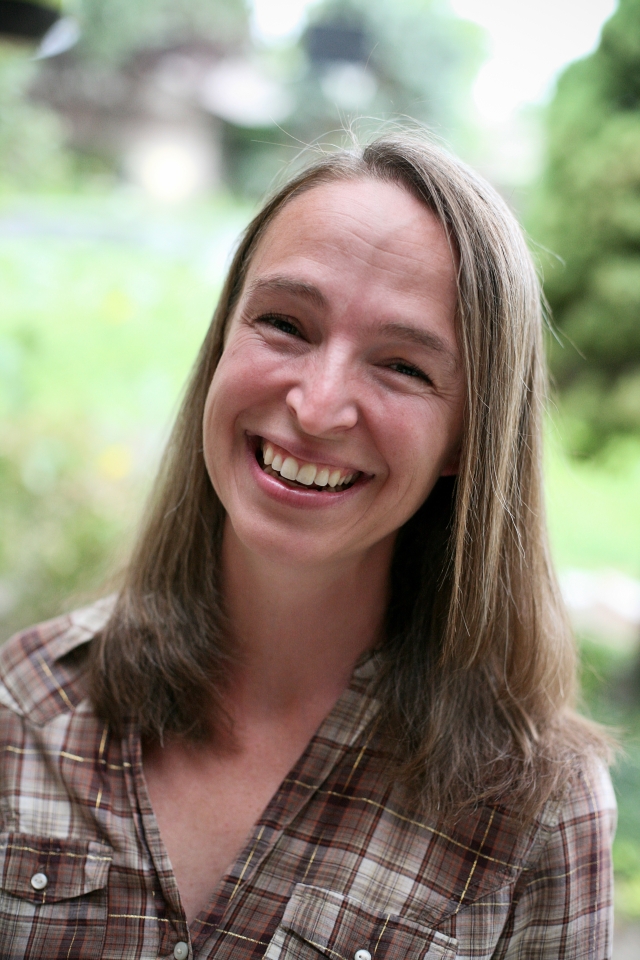 Portrait of author Olivia Messinger Carril