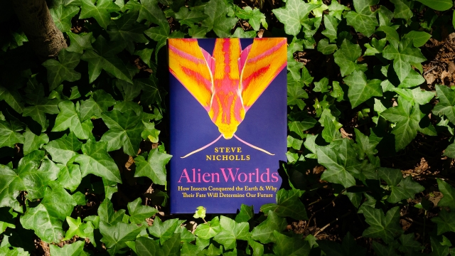 Alien Worlds front book cover
